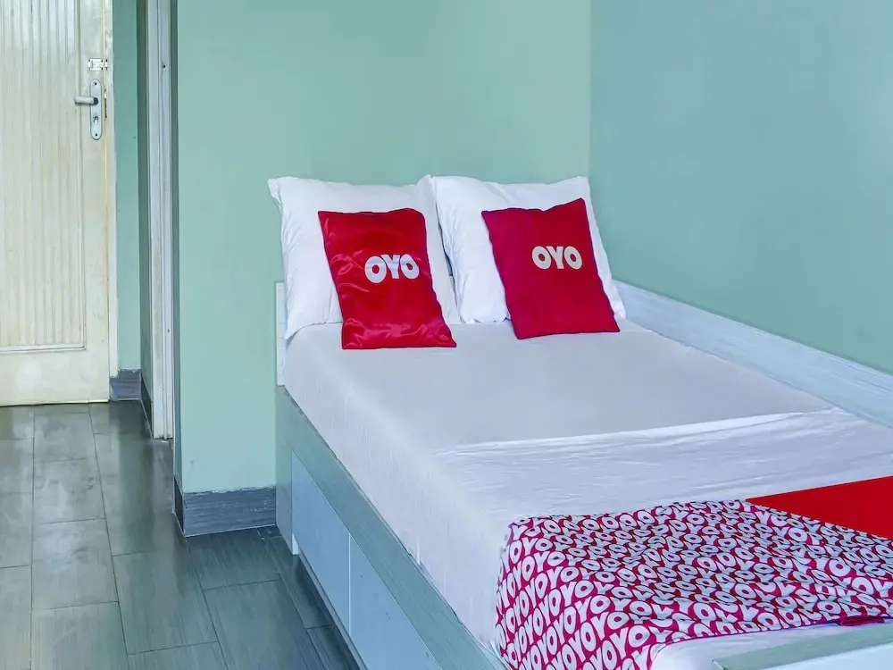 Караванг: OYO Life 91205 Rindang Guesthouse Syariah