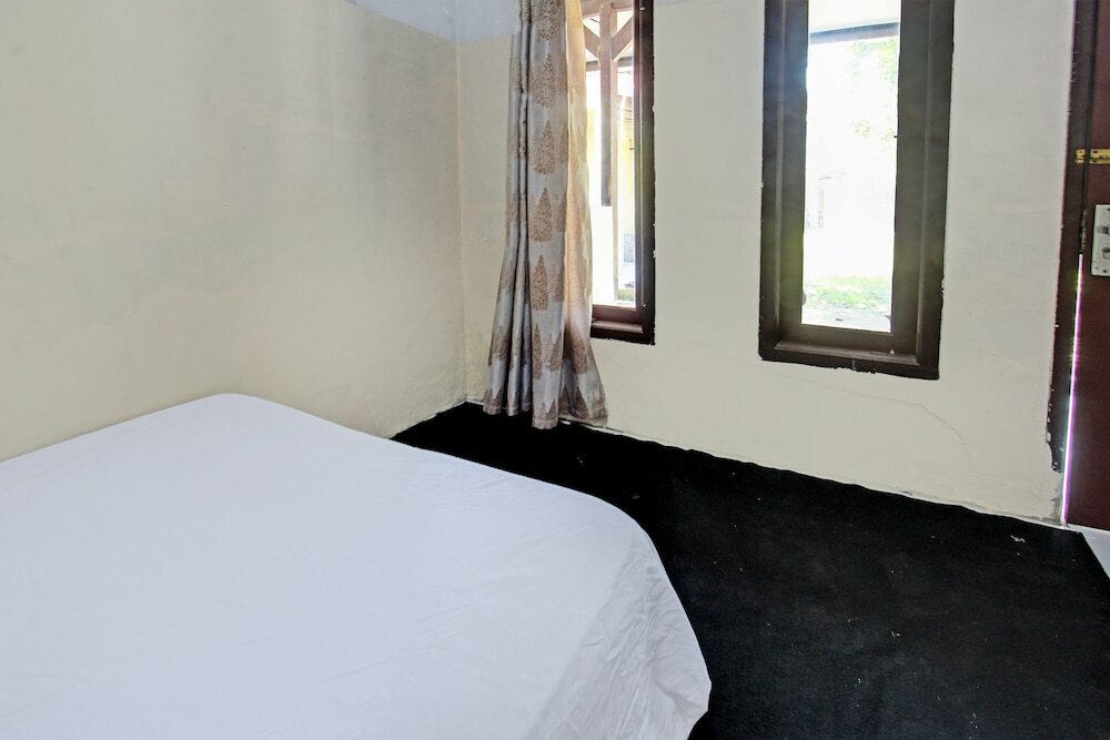 Прайя: OYO Life 92853 Kost 999
