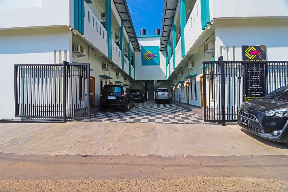 Джамби: OYO Life 92691 Mc Kost Syariah