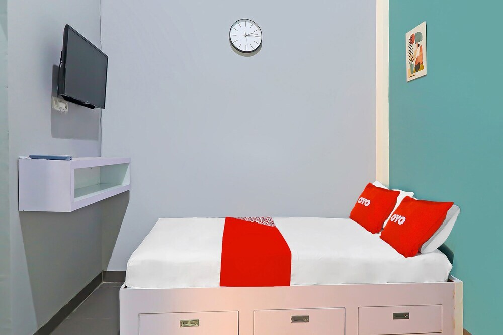 Джамби: OYO Life 92691 Mc Kost Syariah