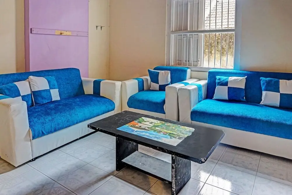 Бату: OYO Life 91452 Ngajeng Peken Homestay