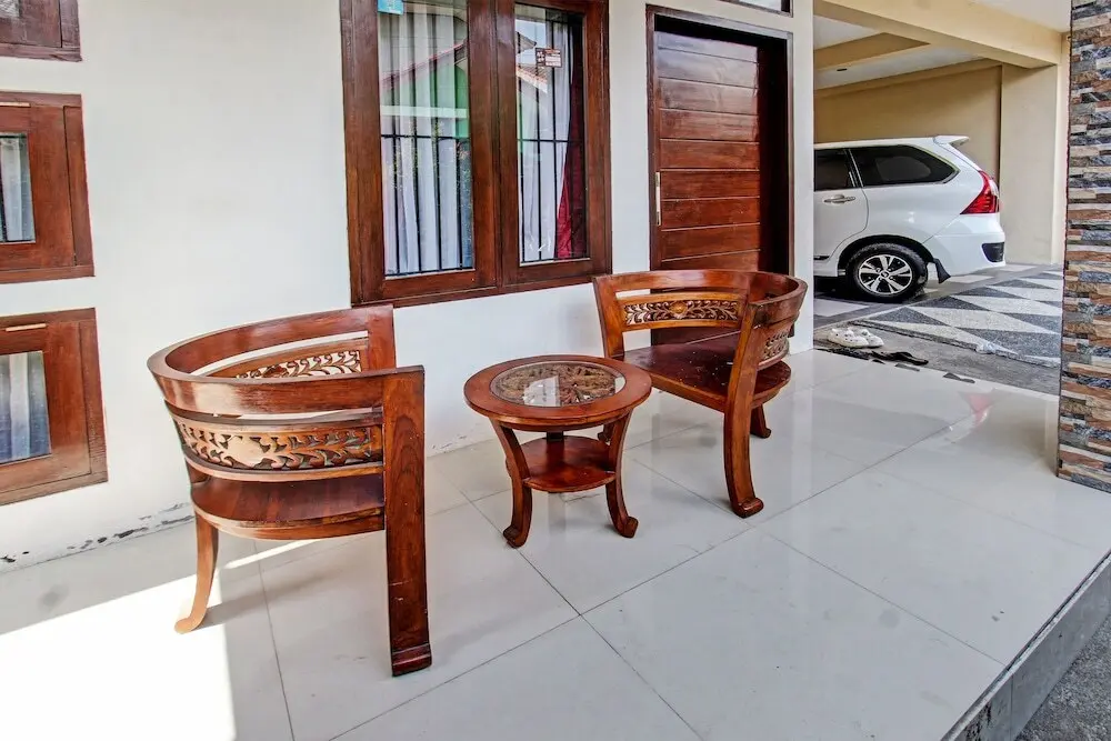 Матарам: OYO Life 92754 Kost Griya Perdana