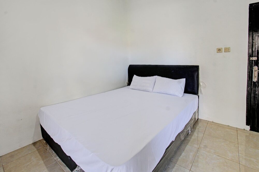 Матарам: OYO Life 92754 Kost Griya Perdana