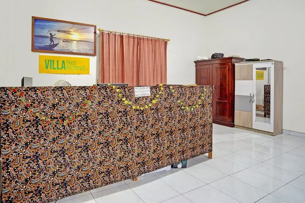 Баньюванги: OYO 2668 Villa Kusuma ResidenceNearRSI Fatimah Banyuwangi