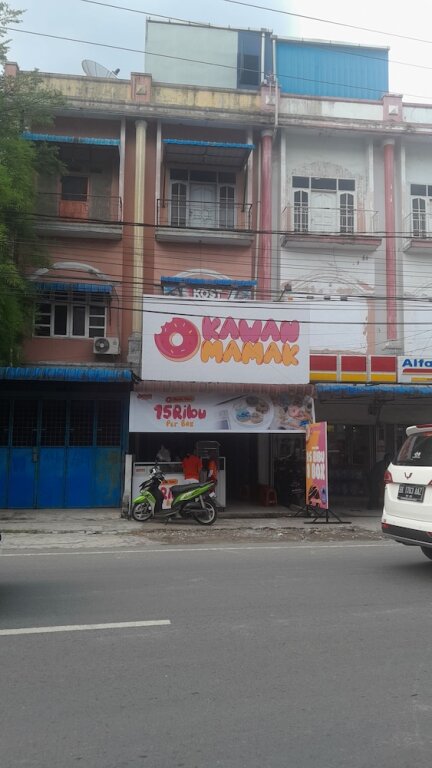 Медан: SPOT ON 92307 Kos Rumah Mirah Syariah