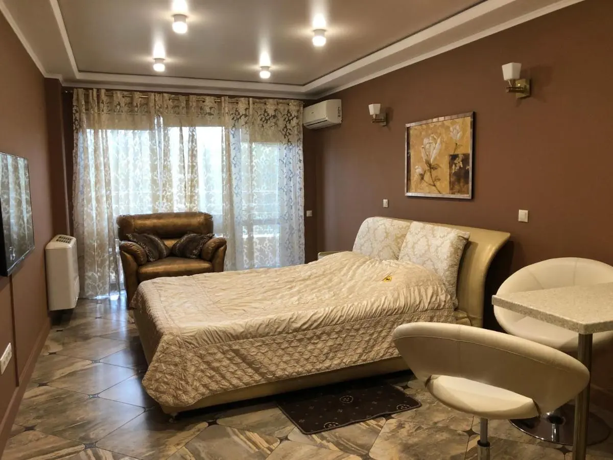 Сочи: Versal Apartment
