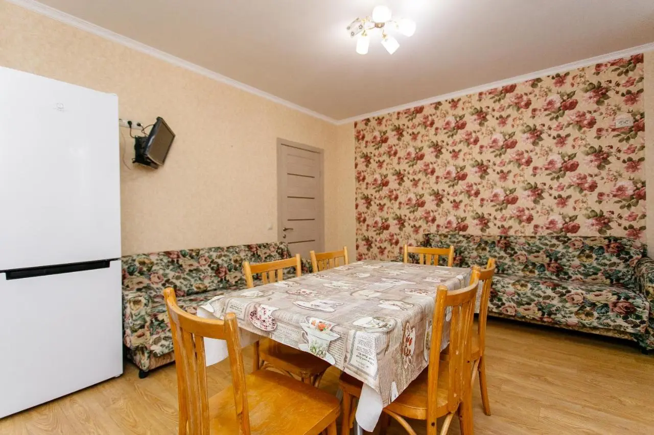 Витязево: Apartment on Verkhnyaya Doroga 151