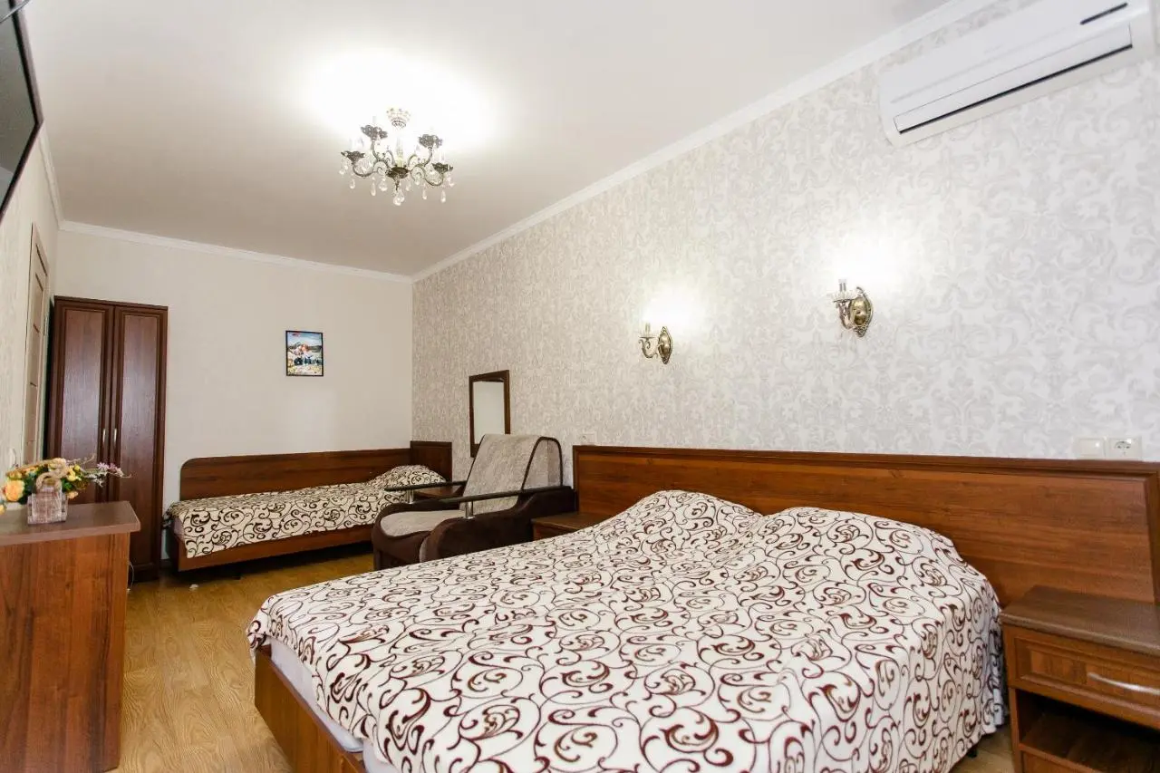 Витязево: Apartment on Verkhnyaya Doroga 151