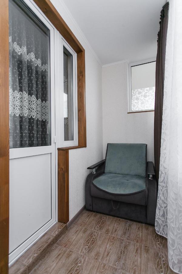 Витязево: Apartment on Verkhnyaya Doroga 151