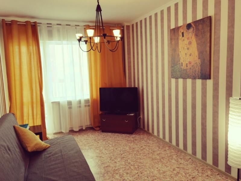 Ленск: Апартаменты  на ул. Орджоникидзе, д. 3/1, корп. 1