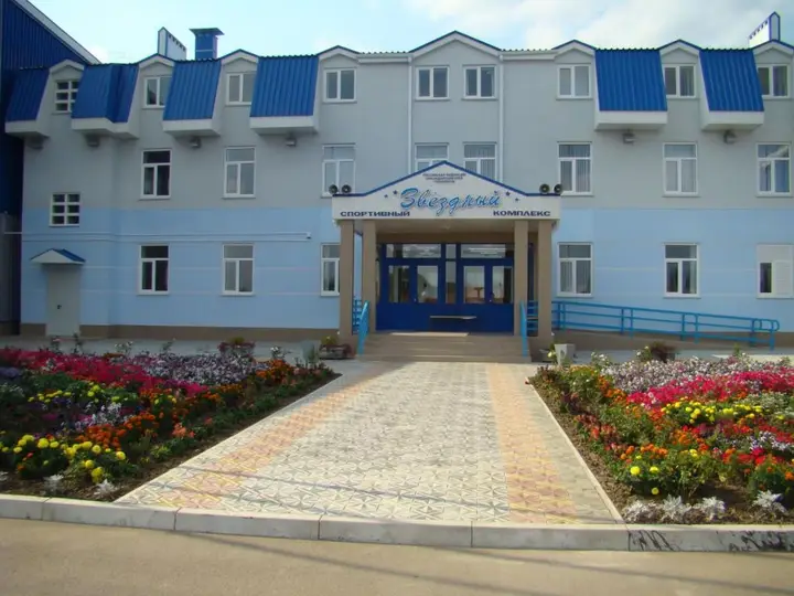 Гулькевичи: Gostinitsa Sportkompleksa Zvezdnyi