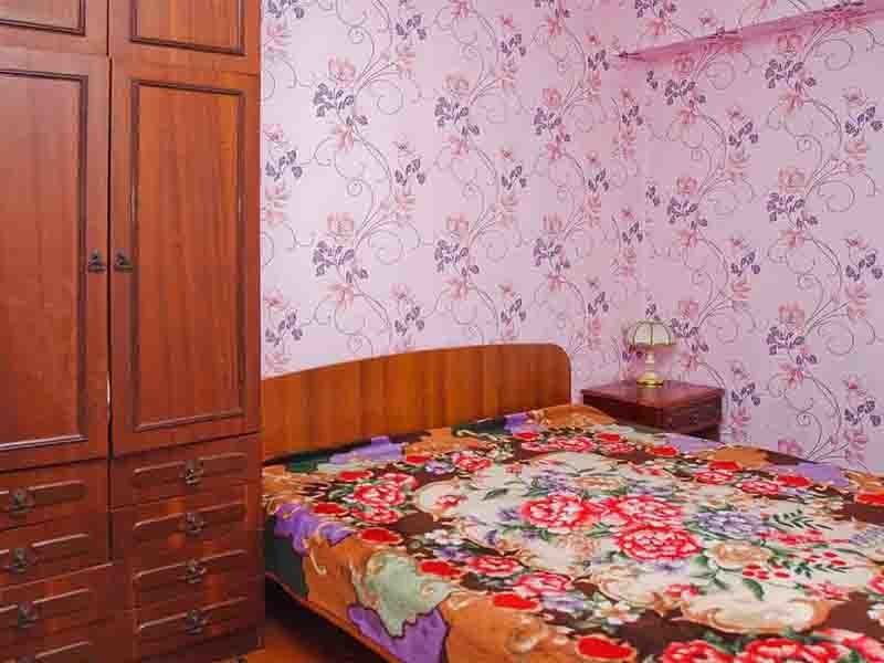 Гостиный двор на ул. Свободы, 4 — фото 1