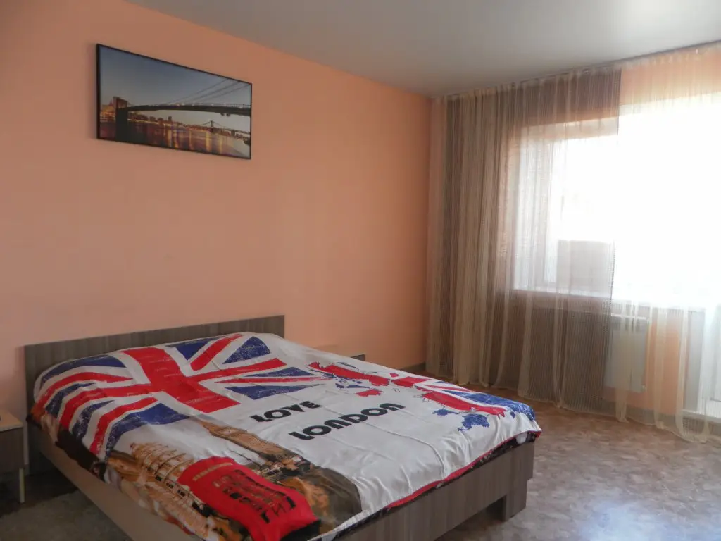 Бийск: Апартаменты Home-Hotel