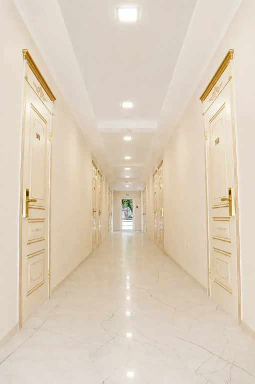 Ольгинка: Меблированные комнаты Elegant Hotel Resort