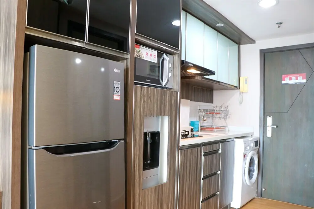 Джакарта: Homey And Cozy Living Studio At Tamansari The Hive Apartment
