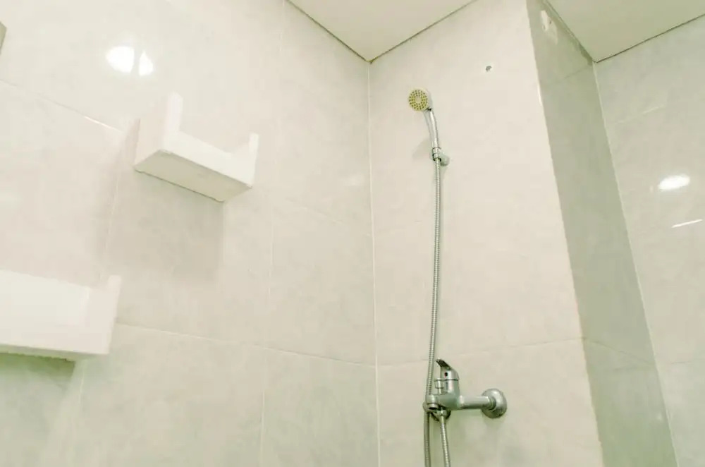 Южный Тангеранг: Comfort And Homey Studio At Parkland Avenue Apartment