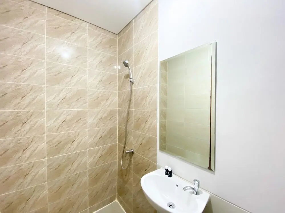 Бекаси: Nice And Cozy Studio At Transpark Juanda Bekasi Timur Apartment