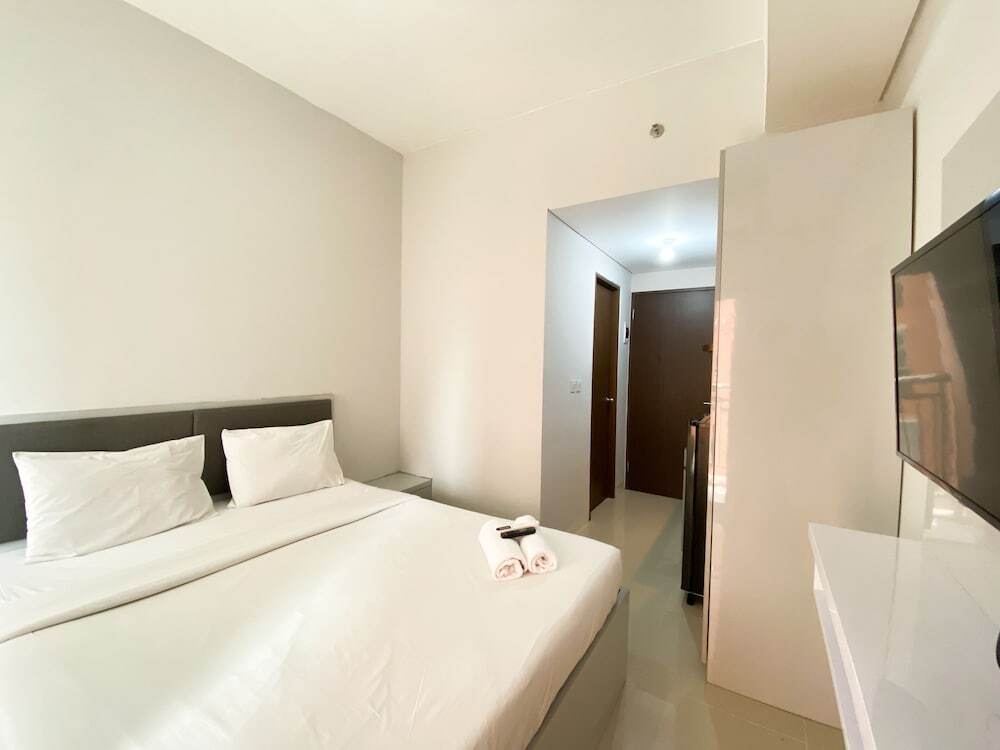 Бекаси: Nice And Cozy Studio At Transpark Juanda Bekasi Timur Apartment