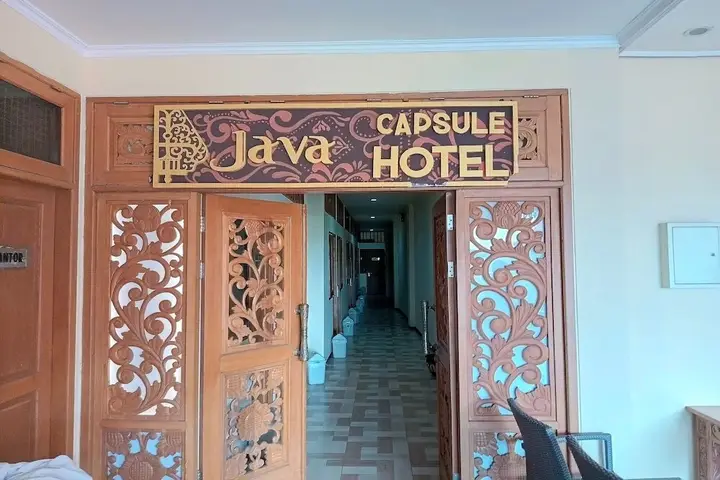 Маланг: Java Capsule Hotel