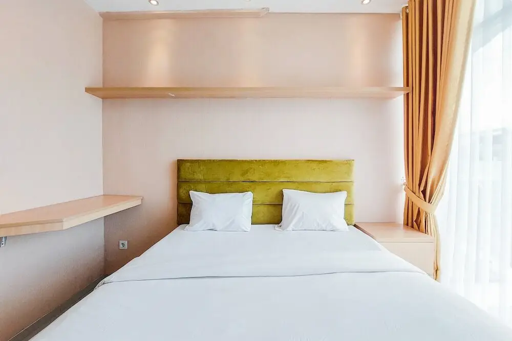 Тангеранг: Homey And Modern Studio At Tree Park City Cikokol Apartment