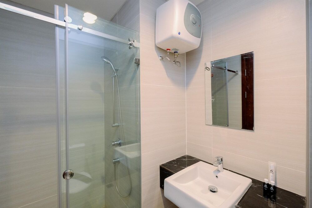 Джакарта: Homey And Wonderful Studio At West Vista Apartment