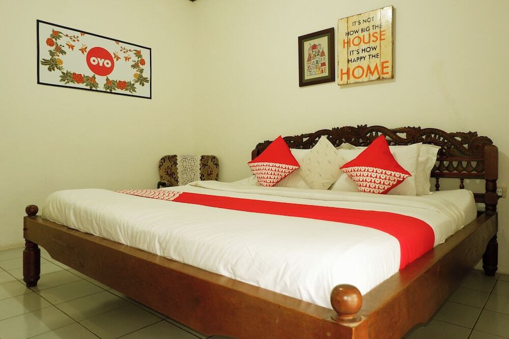 Бату: Cemara's Homestay