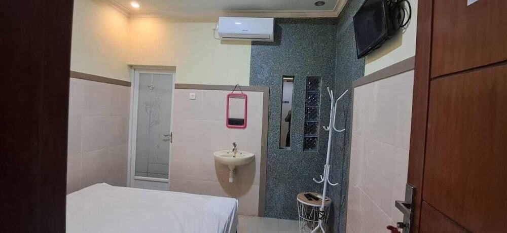 Проболинго: Caldera Park Homestay Syariah