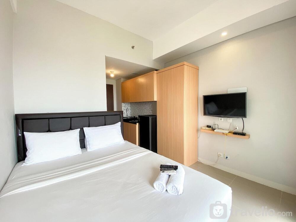 Бекаси: Fancy And Simply Studio At Transpark Juanda Bekasi Timur Apartment