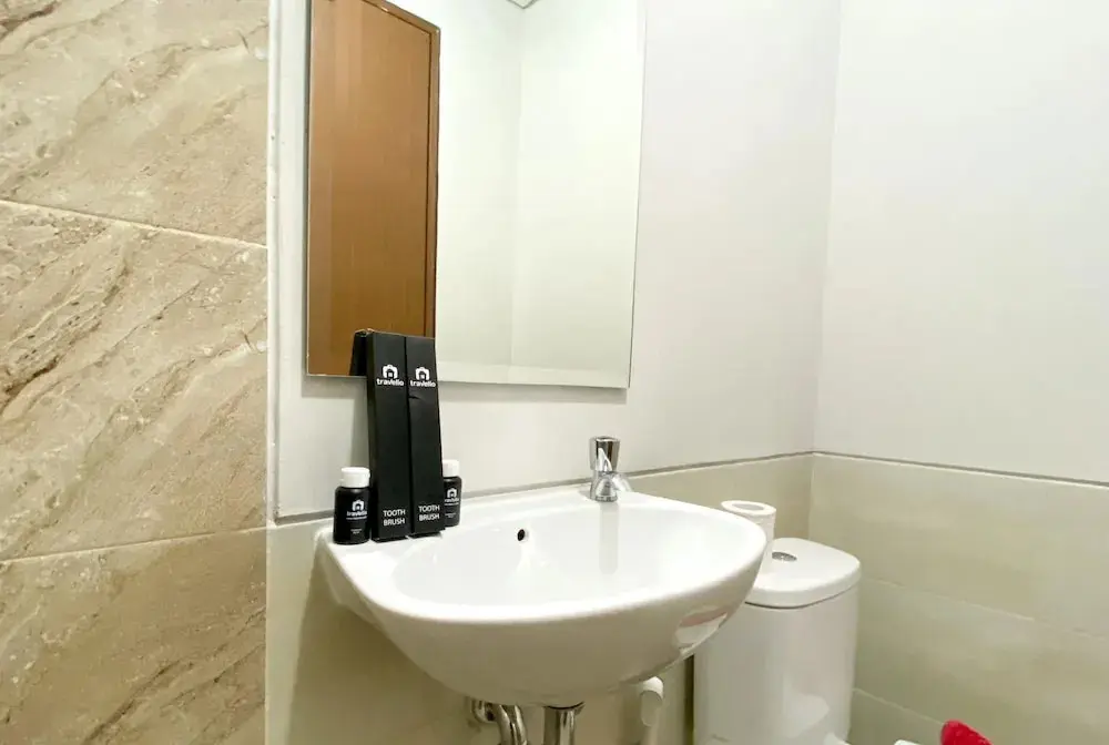 Бекаси: Fancy And Simply Studio At Transpark Juanda Bekasi Timur Apartment