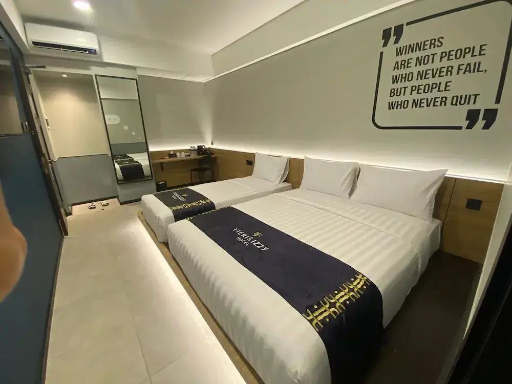 Джакарта: Fieris Izzy Hotel