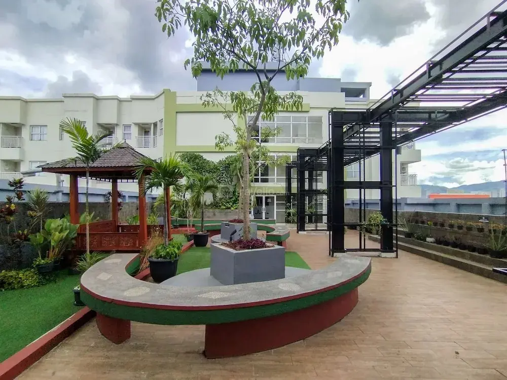 Бандунг: 1Br With Pool View At Parahyangan Residence Apartment
