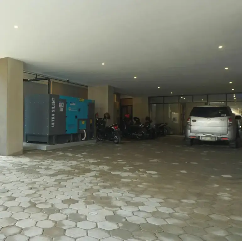 Джакарта: Dparagon Senopati