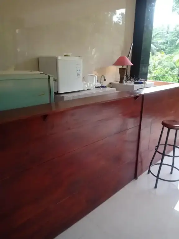 Сукавати: Sangkara Guest House