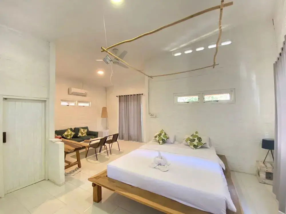 Деса Бенете: Elhoppo Pasir putih resort & resto