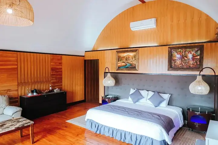 Батурити: Pondanu Living