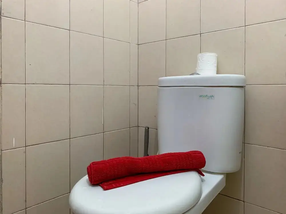 Джакарта: Warm And Cozy 2Br At Tifolia Apartment