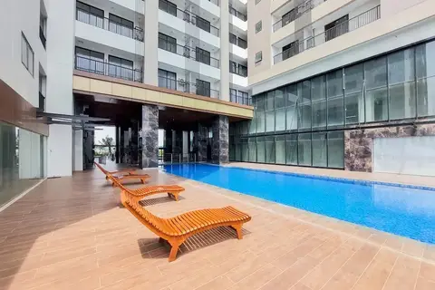 Good Place And Comfy Studio At Anwa Residence Apartment — фото 1