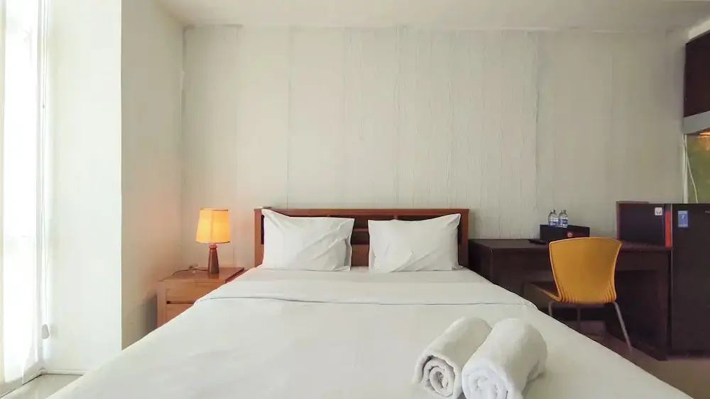 Сурабая: Best Value And Good Location Studio At Bale Hinggil Apartment