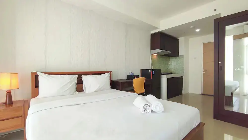 Сурабая: Best Value And Good Location Studio At Bale Hinggil Apartment