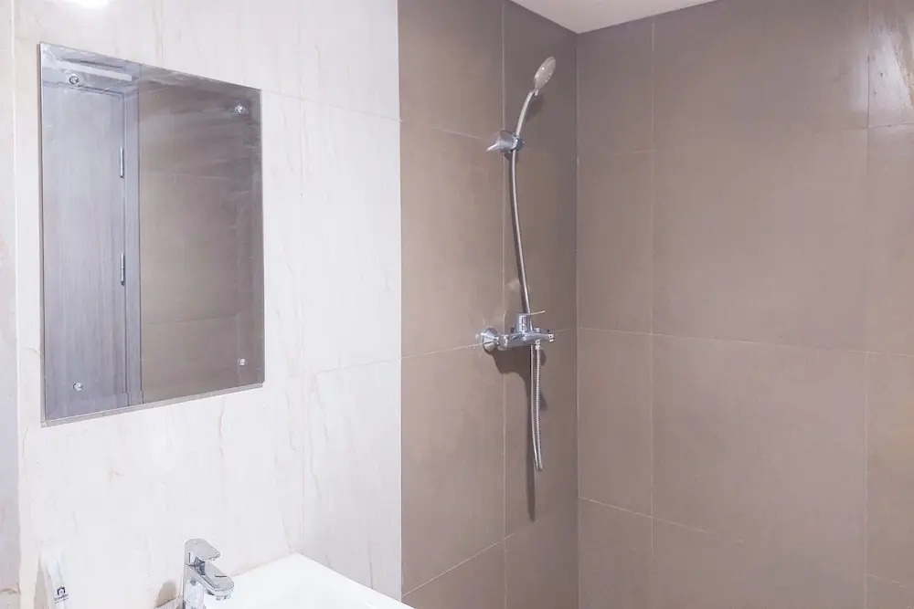 Южный Тангеранг: Comfy Studio At Apartment Tamansari Bintaro Mansion