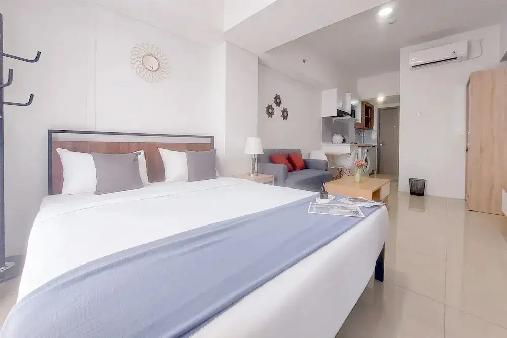 Южный Тангеранг: Comfy Studio At Apartment Tamansari Bintaro Mansion