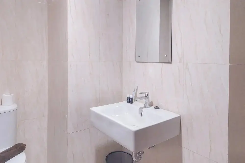 Южный Тангеранг: Comfy Studio At Apartment Tamansari Bintaro Mansion