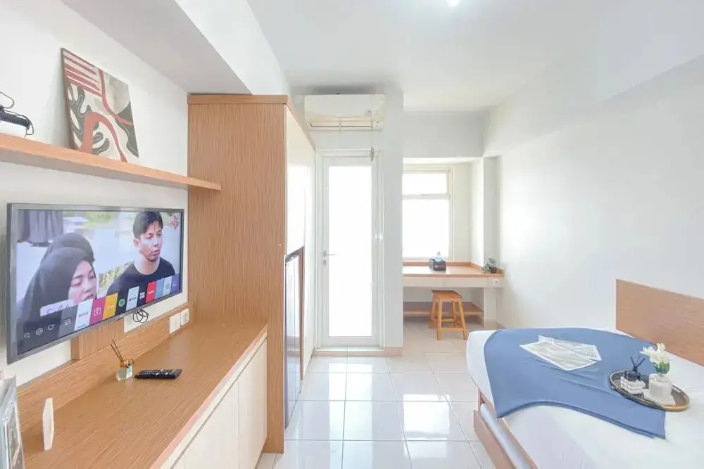 Бекаси: Homey And Compact Studio Apartment Springlake Summarecon Bekasi