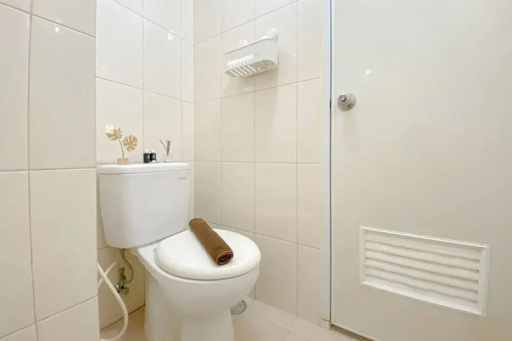 Бекаси: Homey And Compact Studio Apartment Springlake Summarecon Bekasi