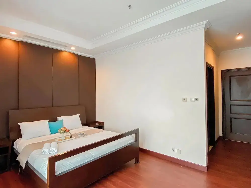 Джакарта: Spacious And Modern Look 3Br Bellezza Apartment