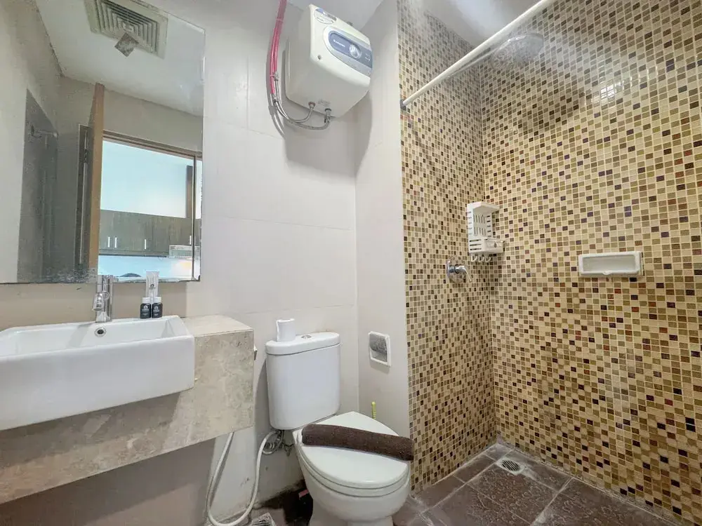 Сурабая: Good Location And Relaxing 1Br Apartment At Aryaduta Residence