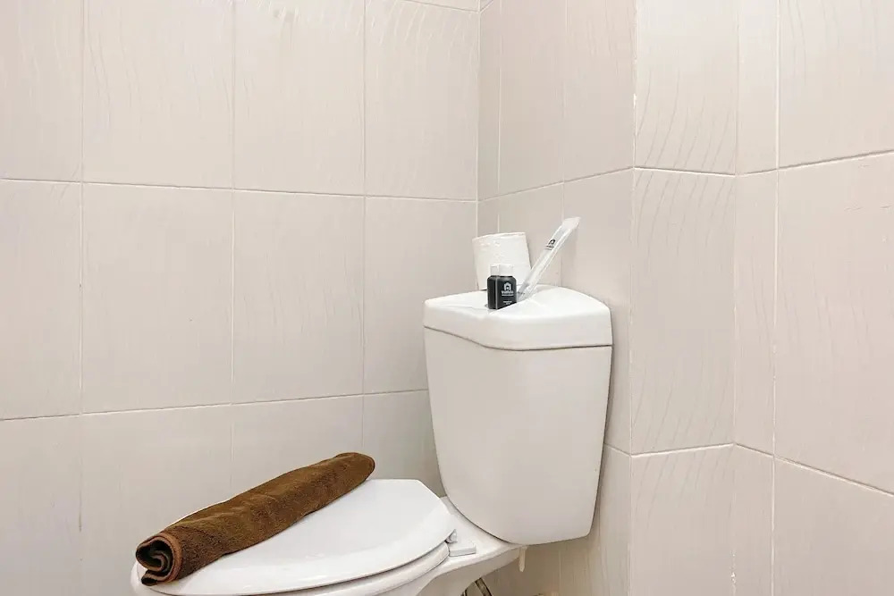 Джакарта: Modern Look 1Br At Cibubur Village Apartment