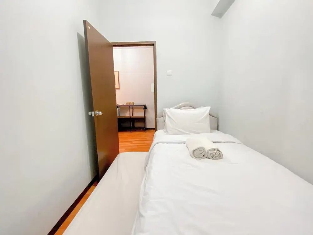 Бандунг: The Enigma 2Br At Suites @Metro Apartment