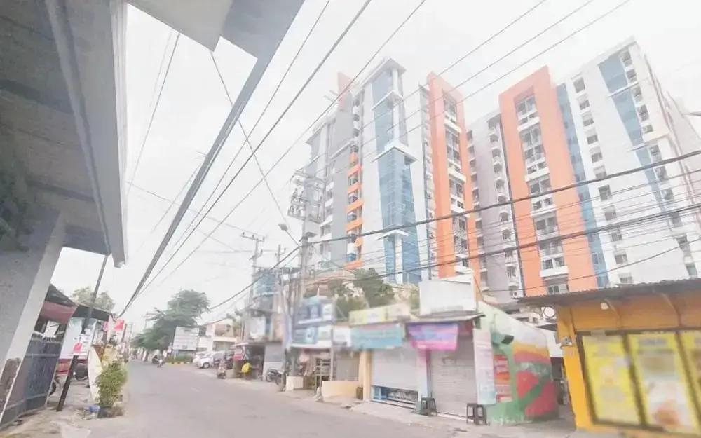 Сурабая: Best Price And Comfortable Living Studio At High Point Serviced Apartment
