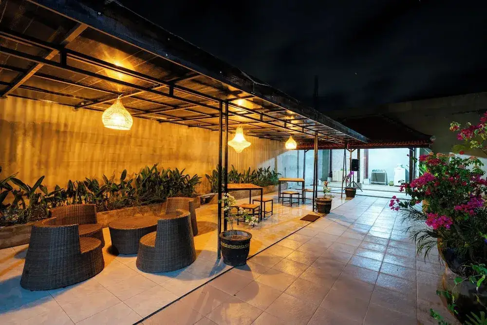 Табанан: Mahayana House